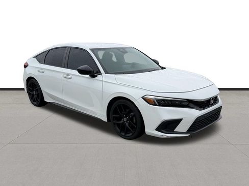 Used 2023 Honda Civic Sport image 3