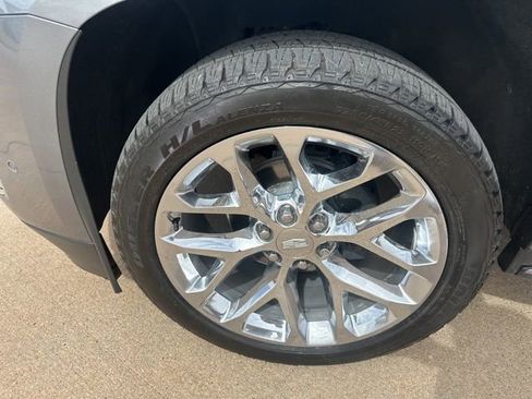 Used 2020 Cadillac Escalade Luxury image 12