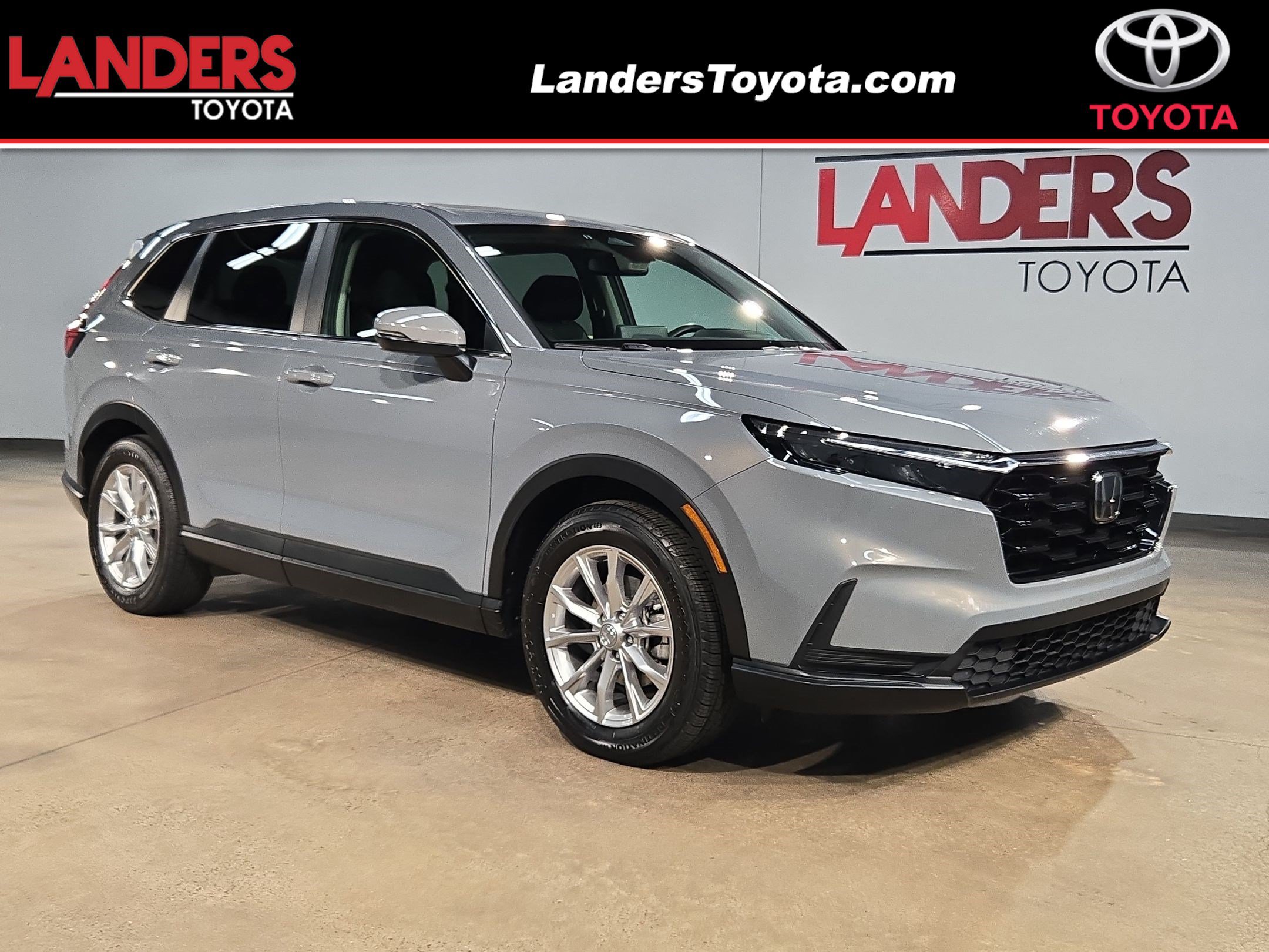 Used 2025 Honda CR-V EX image 1