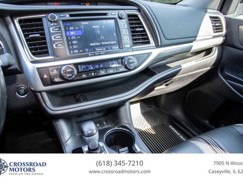 Used 2019 Toyota Highlander SE AWD/4WD image 40