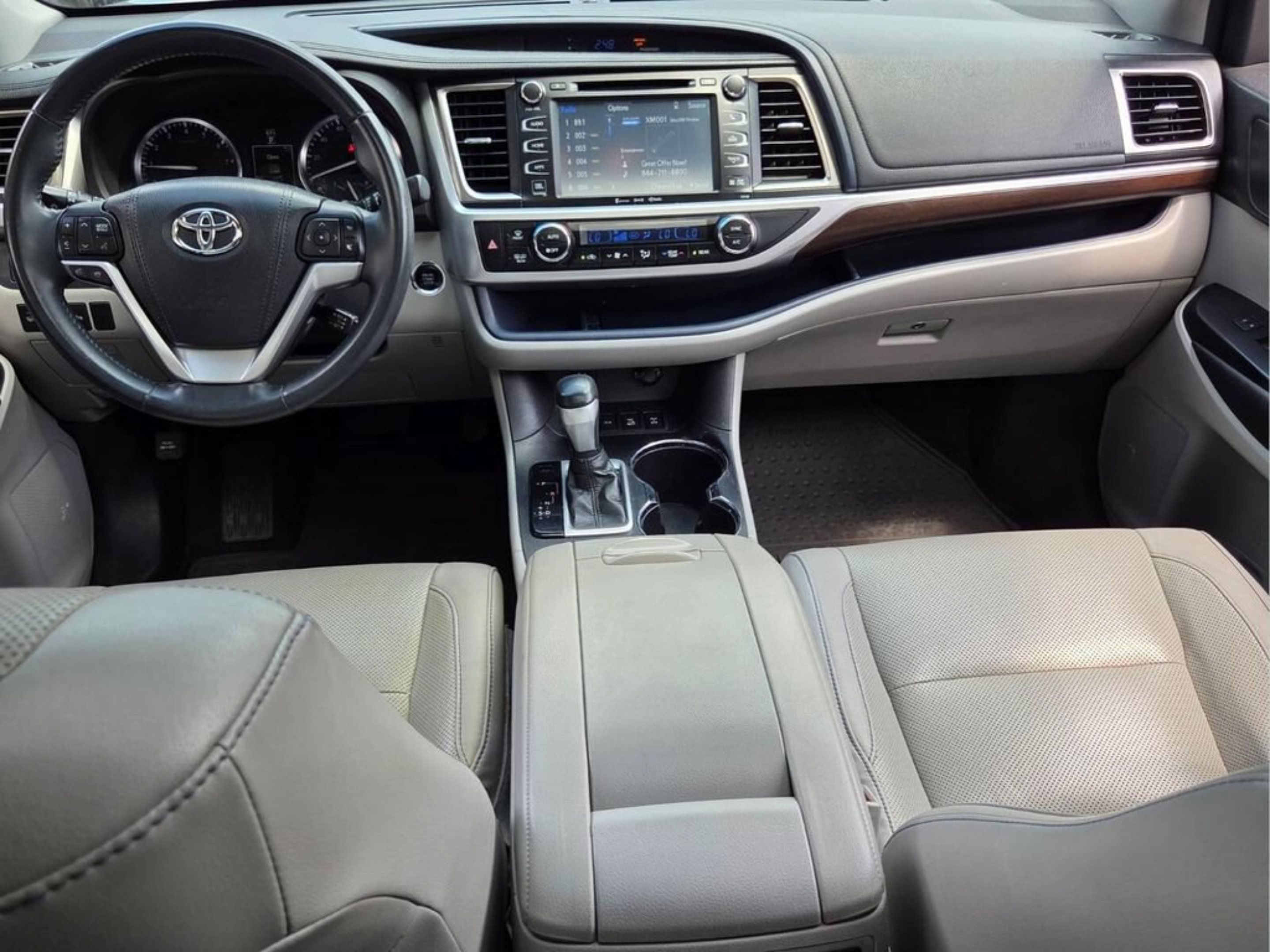 Used 2016 Toyota Highlander Limited AWD/4WD image 14