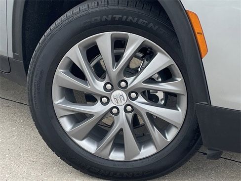 Used 2025 Buick Enclave Preferred image 9