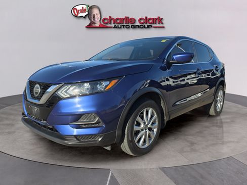 Certified 2022 Nissan Rogue Sport S AWD/4WD image 1