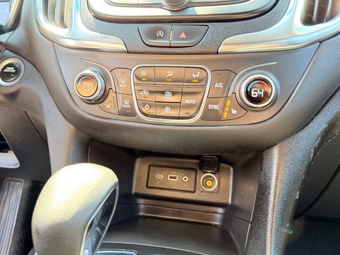Used 2024 Chevrolet Equinox LT AWD/4WD image 15