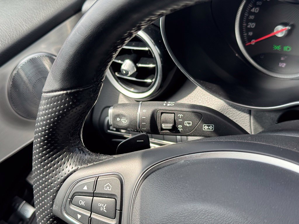Used 2019 Mercedes-Benz GLC 350e 4MATIC image 23
