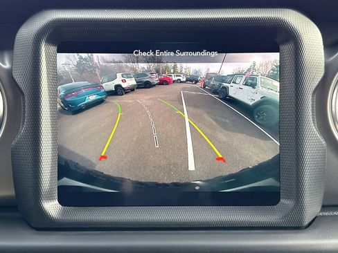 Used 2023 Jeep Wrangler Unlimited Rubicon 4xe image 21