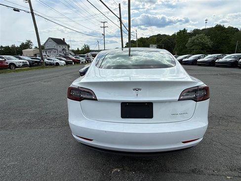 Used 2019 Tesla Model 3 Standard Range Plus RWD image 4