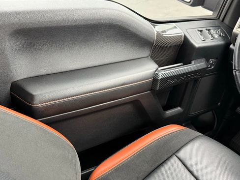 Used 2018 Ford F150 Raptor w/ Equipment Group 802A Luxury image 35