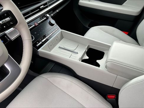 Certified 2026 Hyundai Santa Fe SE AWD/4WD image 17