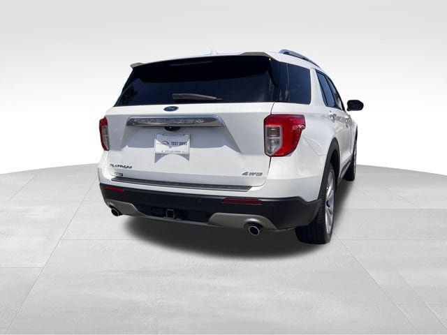 Used 2022 Ford Explorer Platinum w/ Technology Package AWD/4WD image 5
