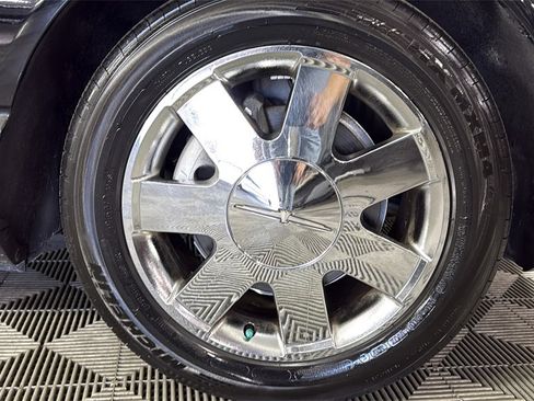 Used 2003 Ford Thunderbird image 33