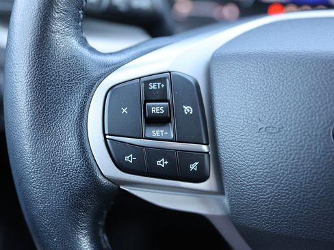 Used 2022 Ford Explorer XLT w/ Class IV Trailer Tow Package image 42