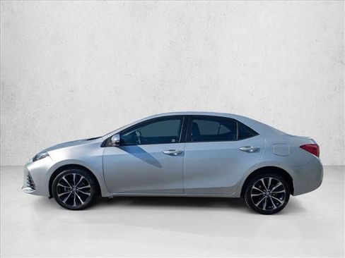 Used 2019 Toyota Corolla SE w/ Carpet Mat Package (TMS) FWD image 9