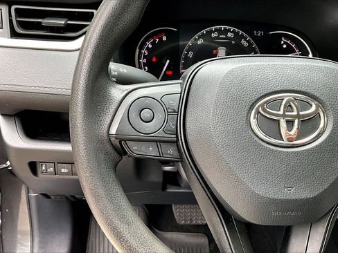 Used 2024 Toyota RAV4 LE FWD image 10