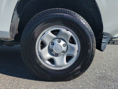Used 2019 Toyota Tacoma SR w/ SR Convenience Package RWD image 11