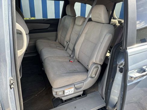 Used 2012 Honda Odyssey EX image 27