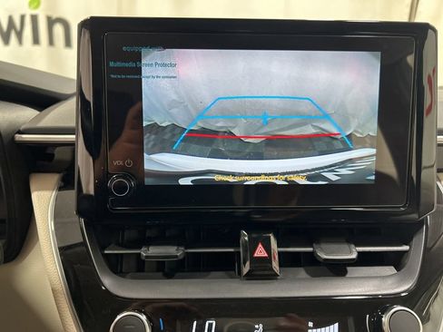 Used 2026 Toyota Corolla LE FWD image 25