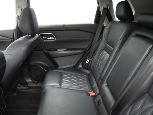 Used 2022 Nissan Rogue Platinum w/ Head-Up Display Package AWD/4WD image 13
