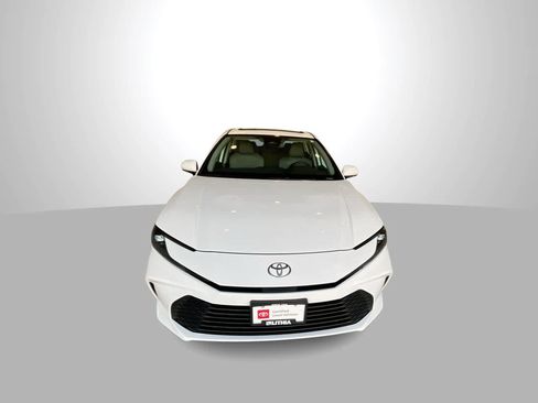 Used 2025 Toyota Camry LE w/ Convenience Package FWD image 3