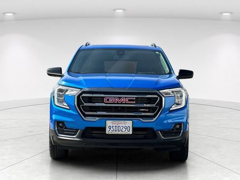 Used 2024 GMC Terrain AT4 w/ Tech Package AWD/4WD image 8