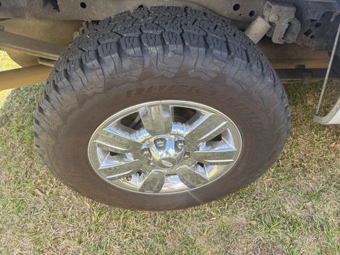 Used 2012 Ford F150 XLT w/ XLT Chrome Pkg image 7