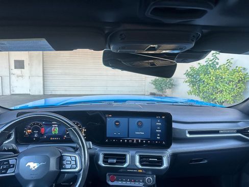 Used 2024 Ford Mustang Premium image 33