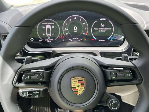 New 2026 Porsche Cayenne Coupe AWD/4WD image 20