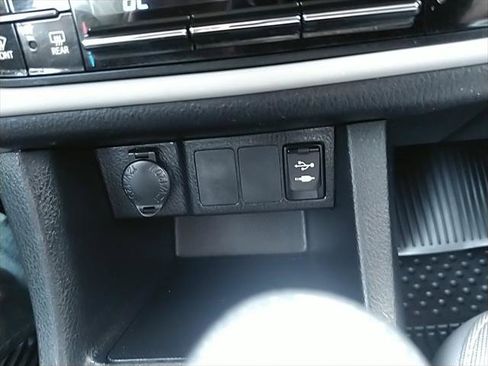 Certified 2019 Toyota Corolla LE image 24