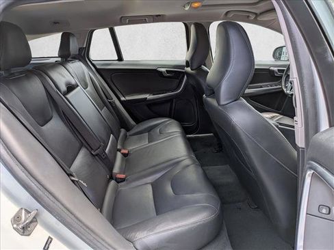 Used 2016 Volvo V60 T5 Premier FWD image 19