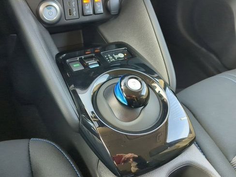 Used 2025 Nissan Leaf SV Plus image 15