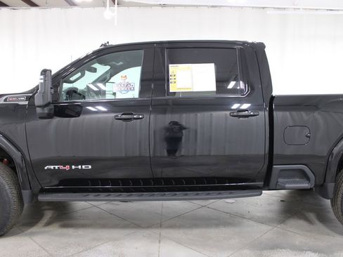 Used 2022 GMC Sierra 2500 AT4 image 6