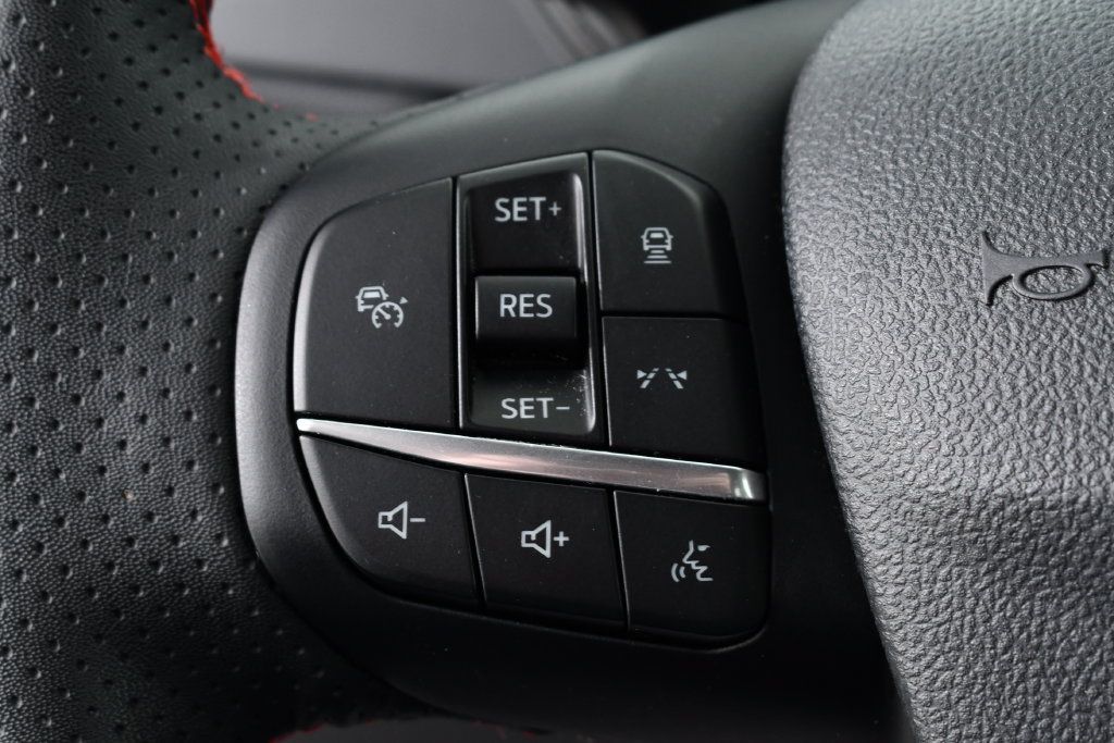 Used 2023 Ford Escape ST-Line w/ Tech Pack #1 AWD/4WD image 32