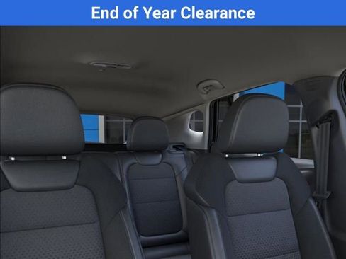 New 2025 Chevrolet Trax LT w/ Driver Confidence Package image 27