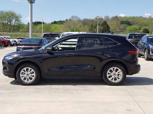 Used 2025 Ford Escape Active w/ Active Premium Tech Pack AWD/4WD image 5