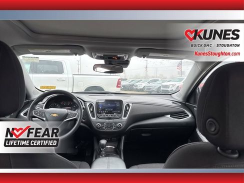 Used 2024 Chevrolet Malibu LT image 34