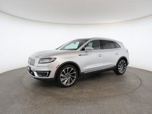Used 2019 Lincoln Nautilus Reserve w/ Driver Assistance Package image 3