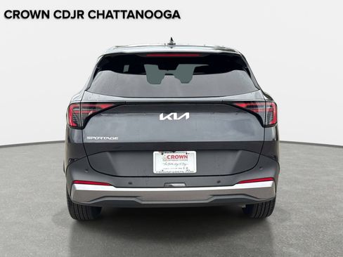 Used 2026 Kia Sportage EX FWD image 6