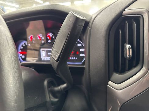 Used 2019 Chevrolet Silverado 1500 Custom Trail Boss w/ Custom Convenience Package image 32