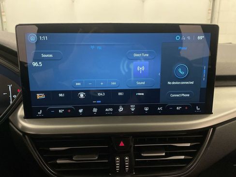 Used 2025 Ford Escape SE FWD image 7