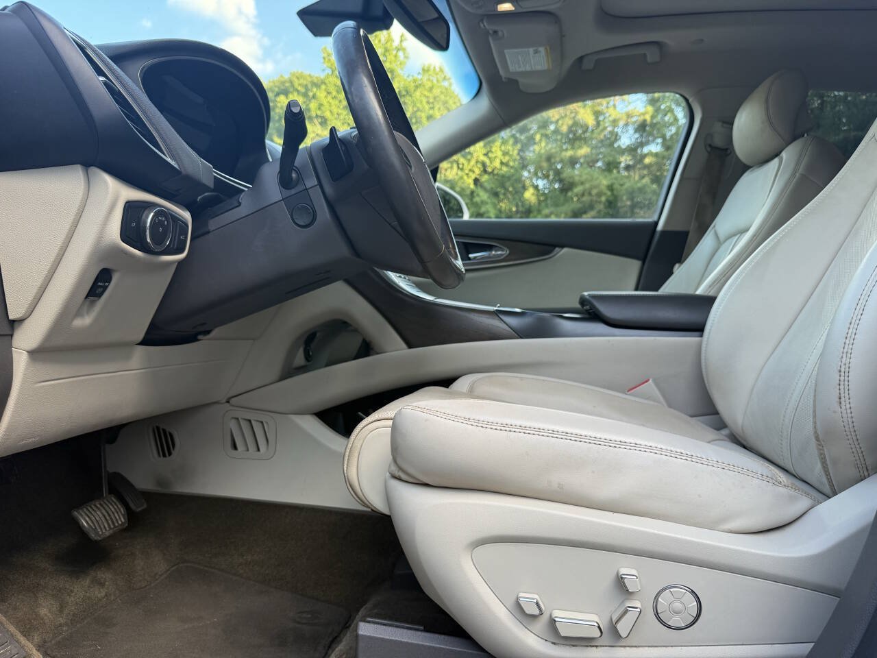 Used 2018 Lincoln MKX Reserve w/ Driver Assistance Package FWD image 21