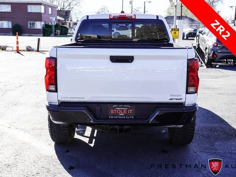 Used 2025 Chevrolet Colorado ZR2 w/ Technology Package image 18