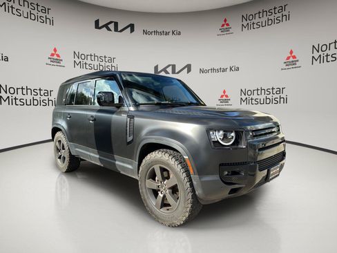 Used 2023 Land Rover Defender 110 S AWD/4WD image 7