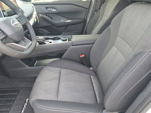 New 2026 Nissan Rogue SV w/ Cold Weather Package image 9