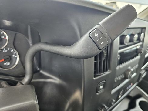 Used 2025 Chevrolet Express 3500 w/ Power Convenience Package RWD image 29