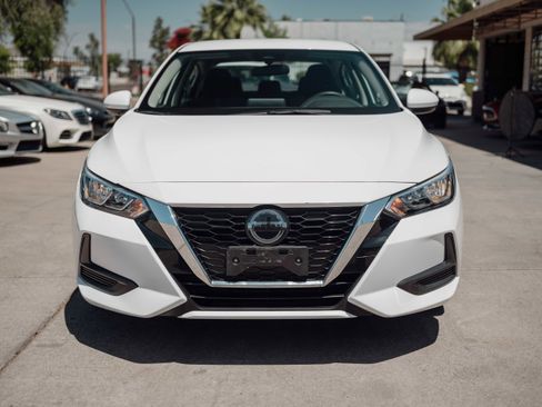 Used 2023 Nissan Sentra SV FWD image 2