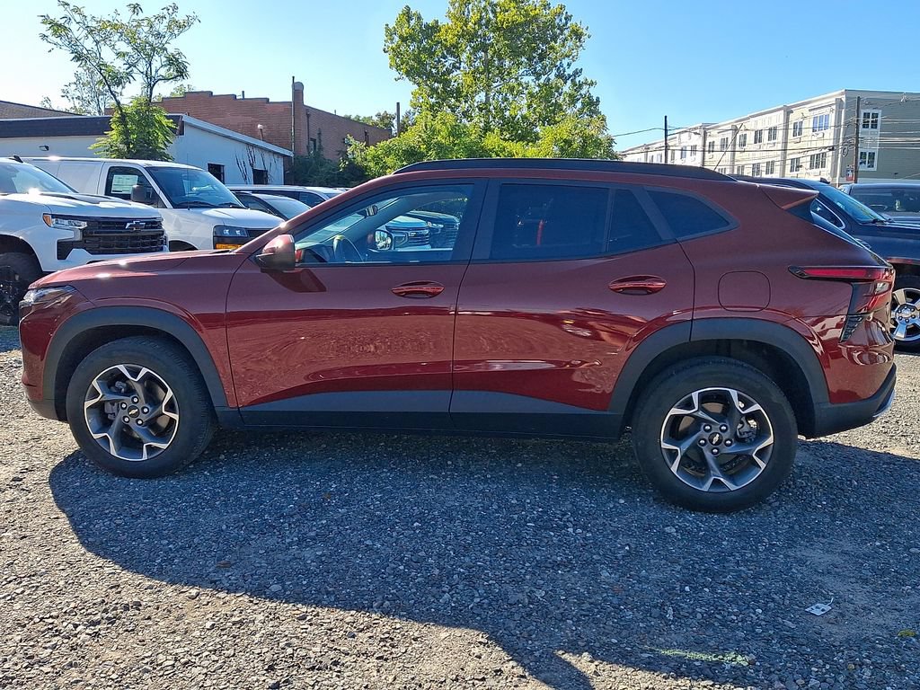 Certified 2024 Chevrolet Trax LT FWD image 4