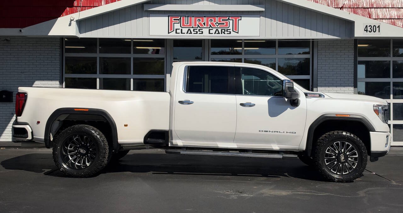 Used 2020 GMC Sierra 3500 Denali w/ Denali Ultimate Package AWD/4WD image 2