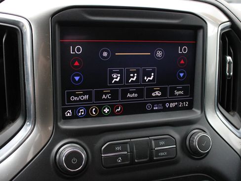 Used 2020 Chevrolet Silverado 1500 RST AWD/4WD image 36