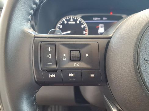 Used 2025 Nissan Pathfinder SV AWD/4WD image 15