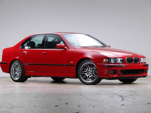 Used 2003 BMW M5 image 3